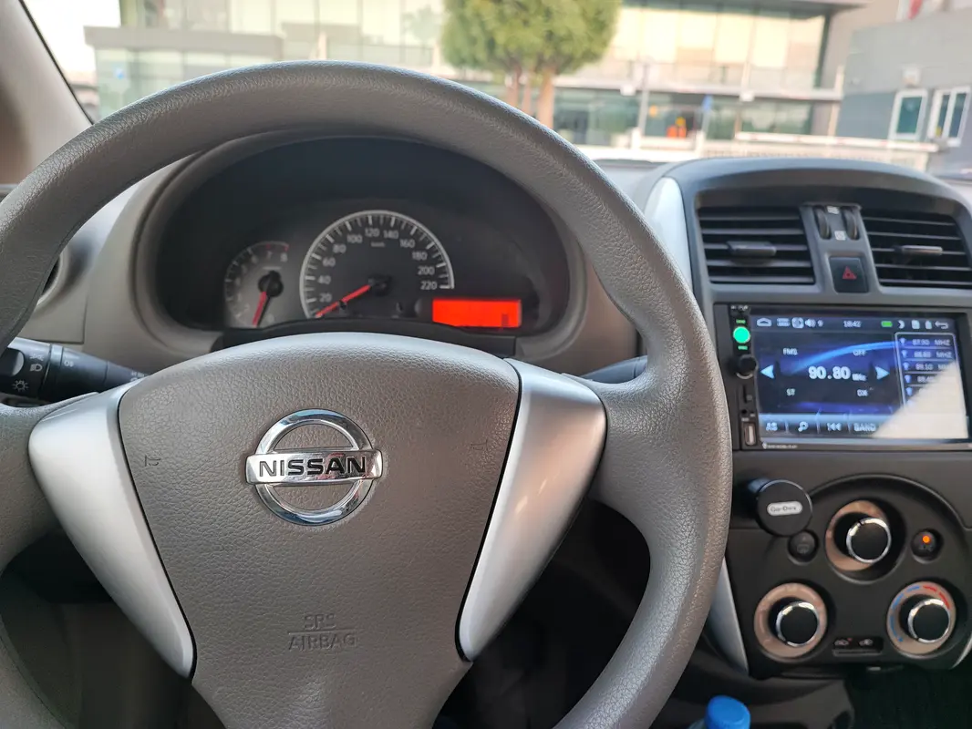 NISSAN Sunny SE 2022 - photo 8 - Import Émirats | International Cars