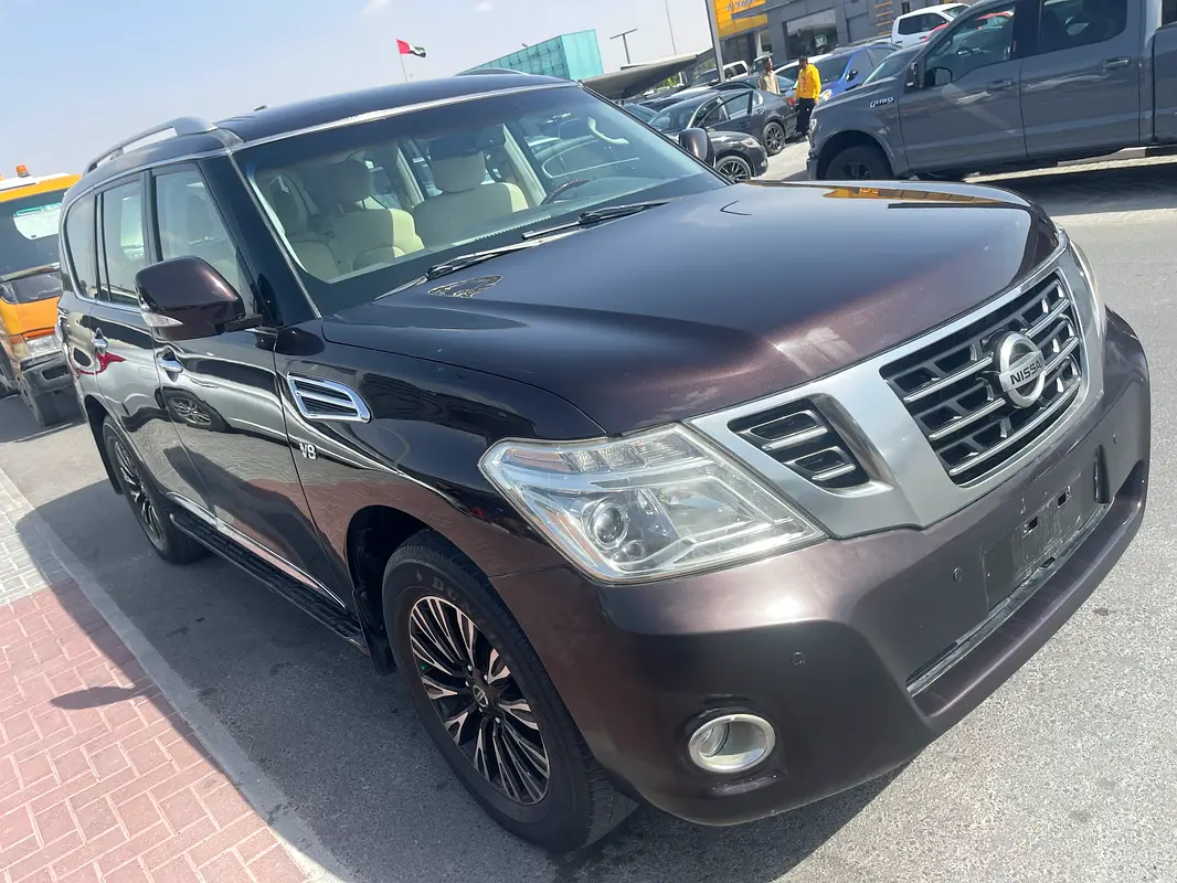 NISSAN Patrol LE 2011 - photo 3 - Import Émirats | International Cars