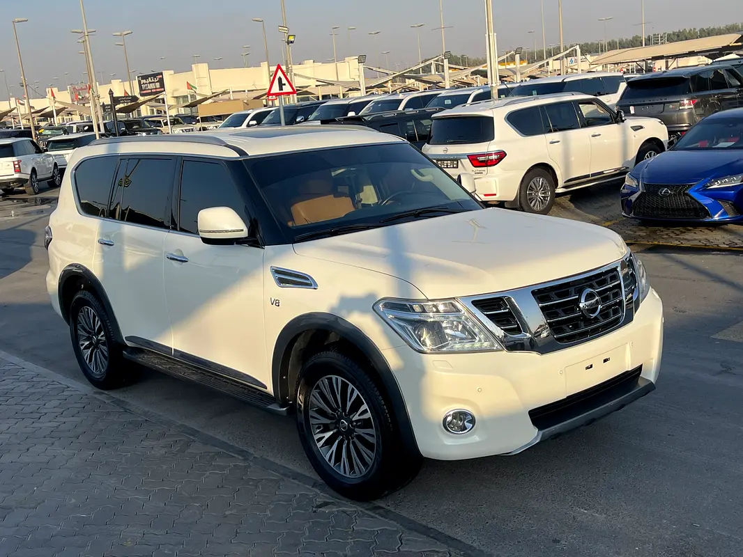 NISSAN Patrol LE Titanium 2019 - photo 11 - Import Émirats | International Cars