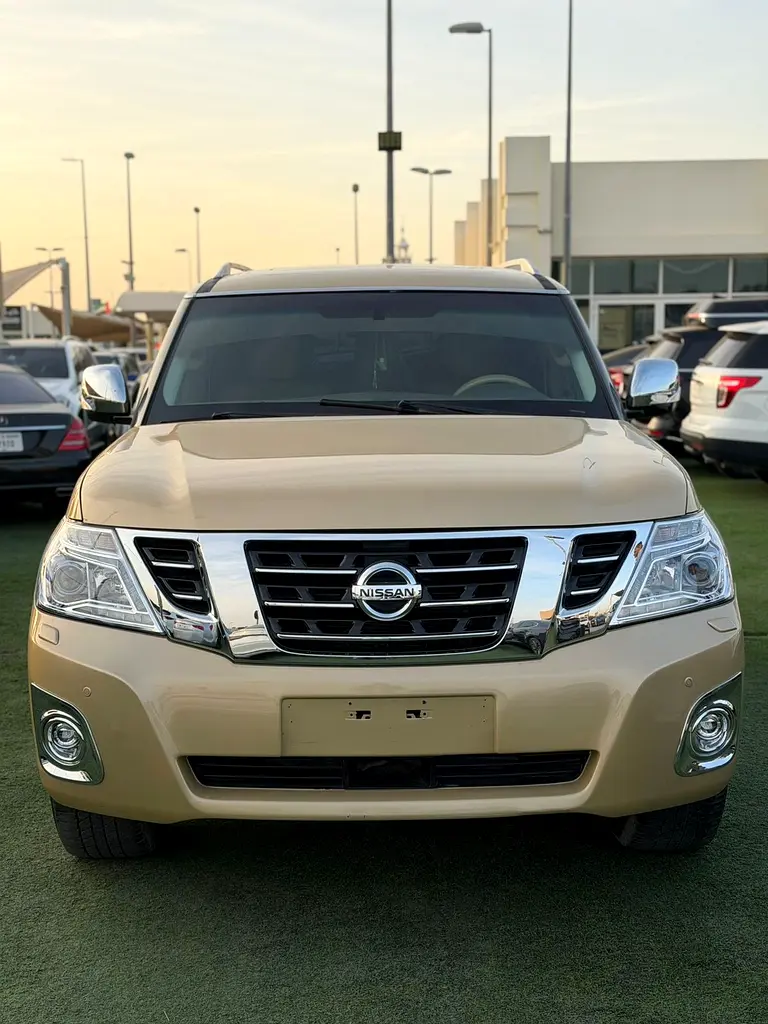 NISSAN Patrol SE 2012