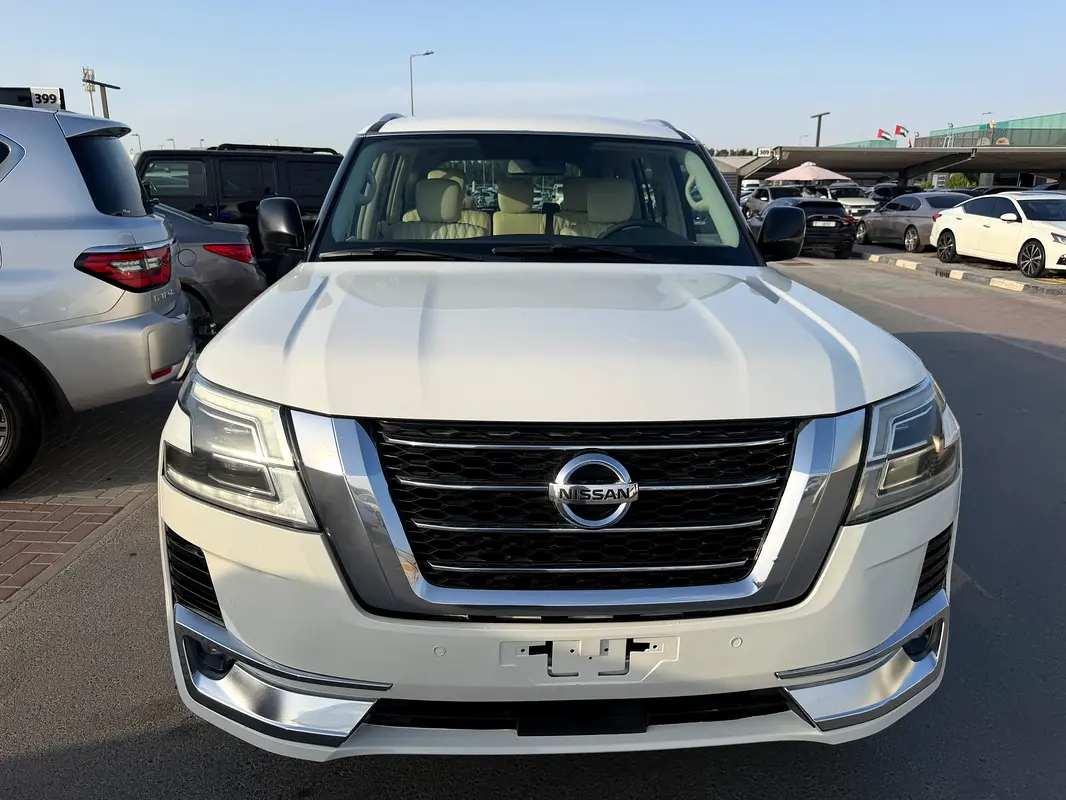 NISSAN Patrol SE
