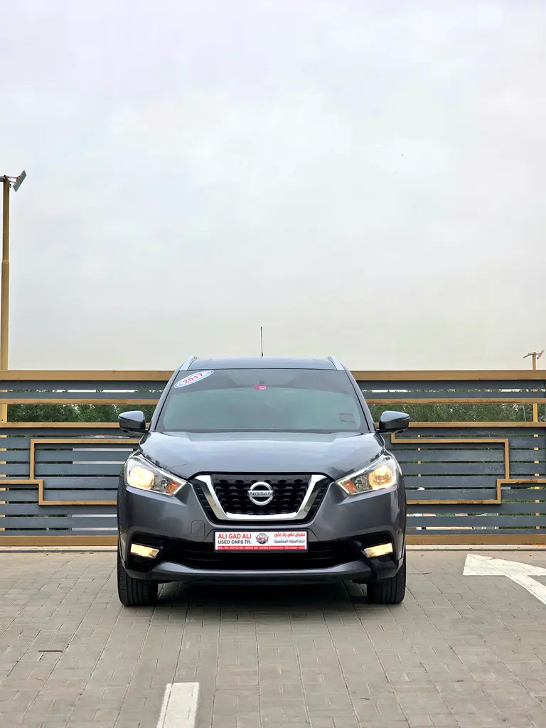 NISSAN Kicks SL 2017