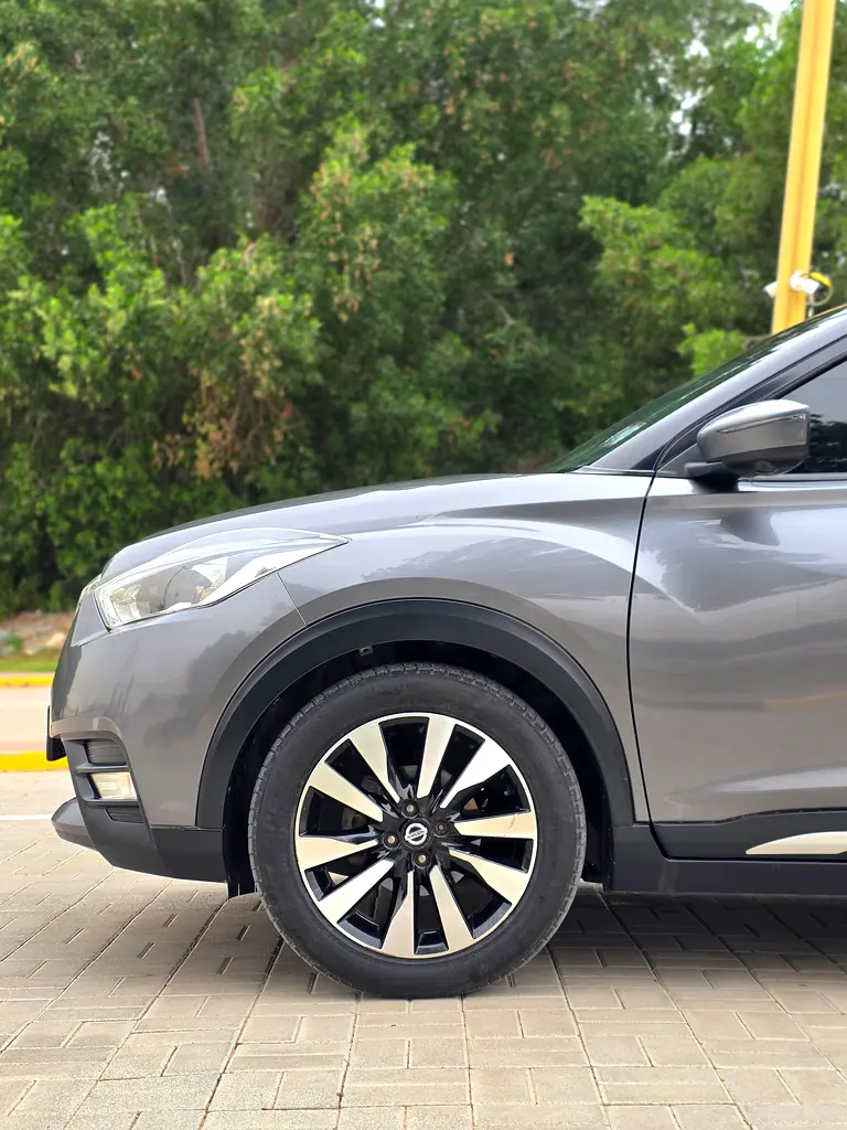 NISSAN Kicks SL 2017 - photo 10 - Import Émirats | International Cars