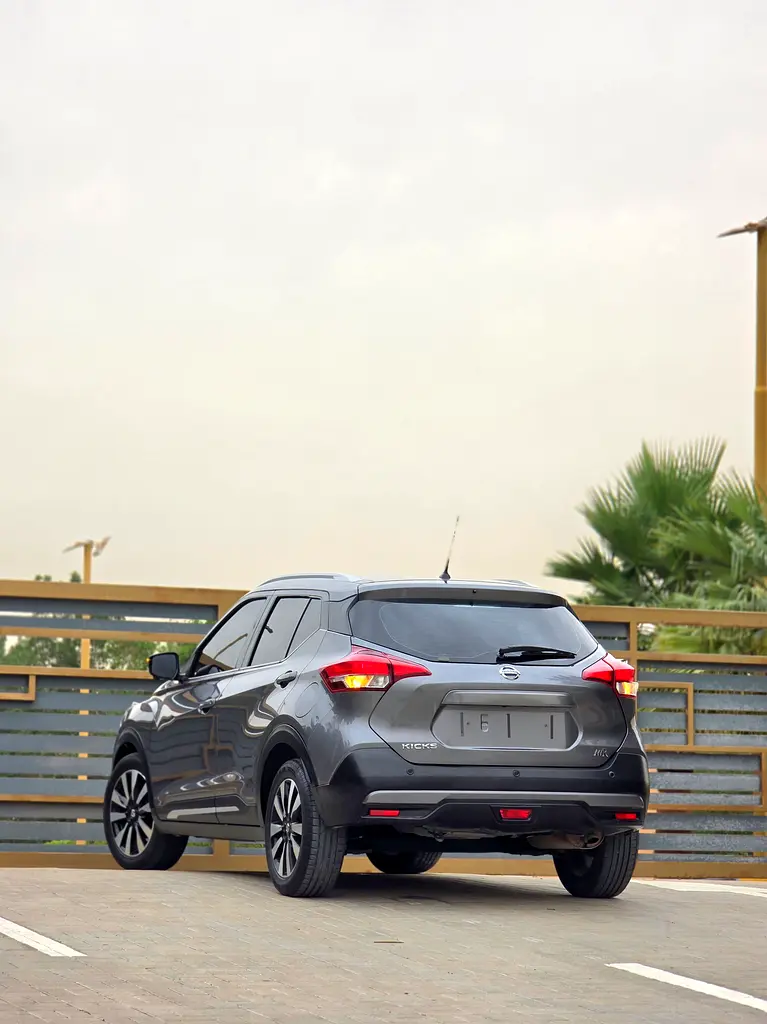 NISSAN Kicks SL 2017 - photo 5 - Import Émirats | International Cars