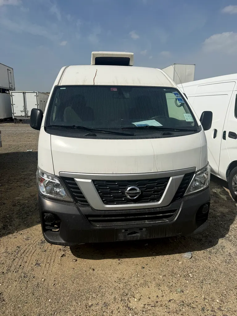 NISSAN Urvan NV350 2020 - photo 2 - Import Émirats | International Cars