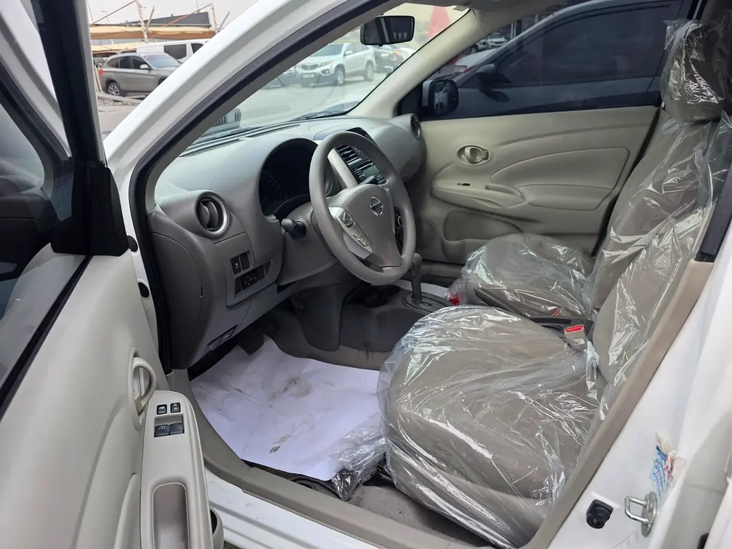 NISSAN Sunny SE 2023 - photo 11 - Import Émirats | International Cars