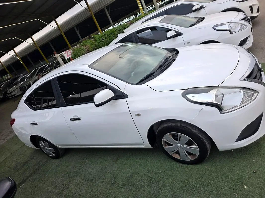 NISSAN Sunny SE 2023 - photo 2 - Import Émirats | International Cars