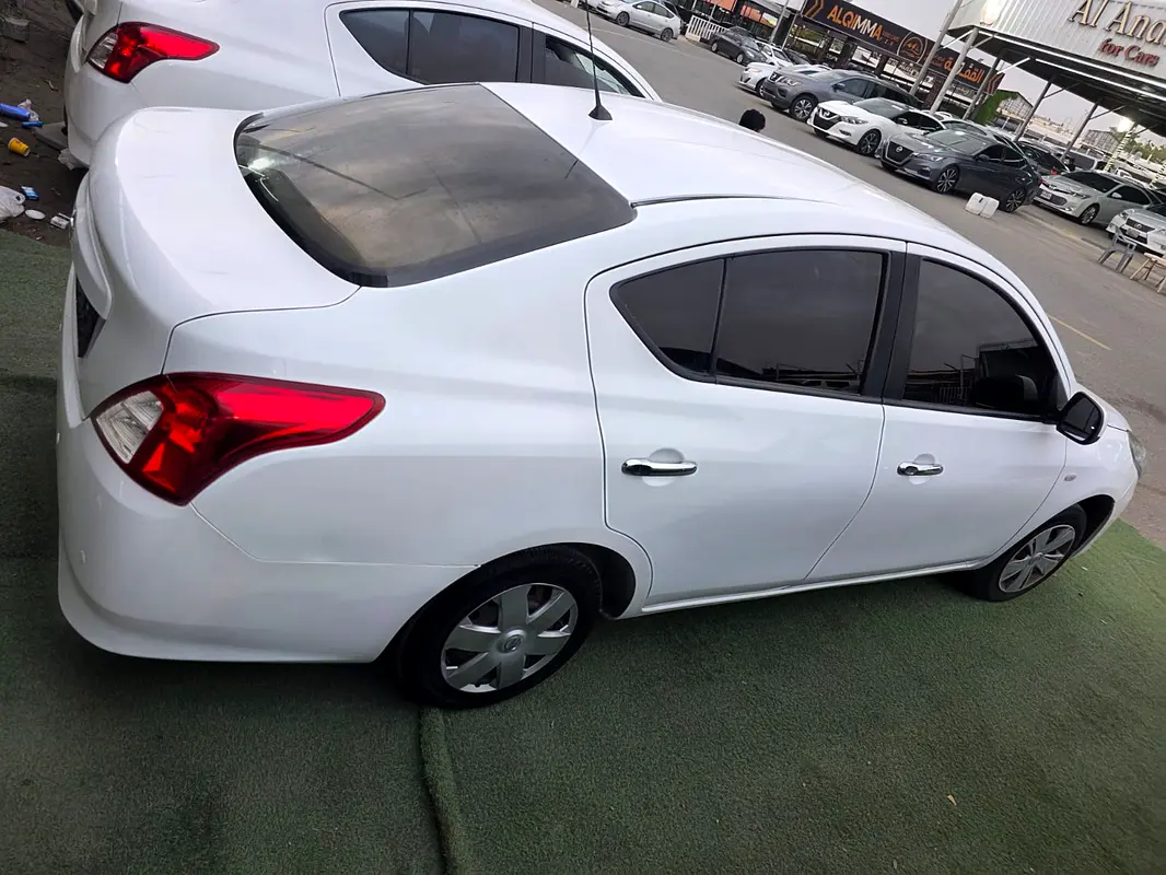 NISSAN Sunny SE 2023 - photo 3 - Import Émirats | International Cars