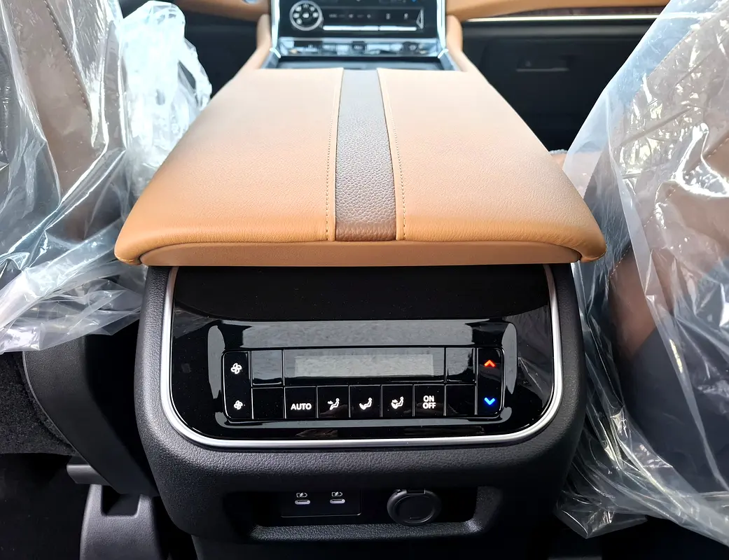 NISSAN Patrol LE Platinum 2025 - photo 8 - Import Émirats | International Cars