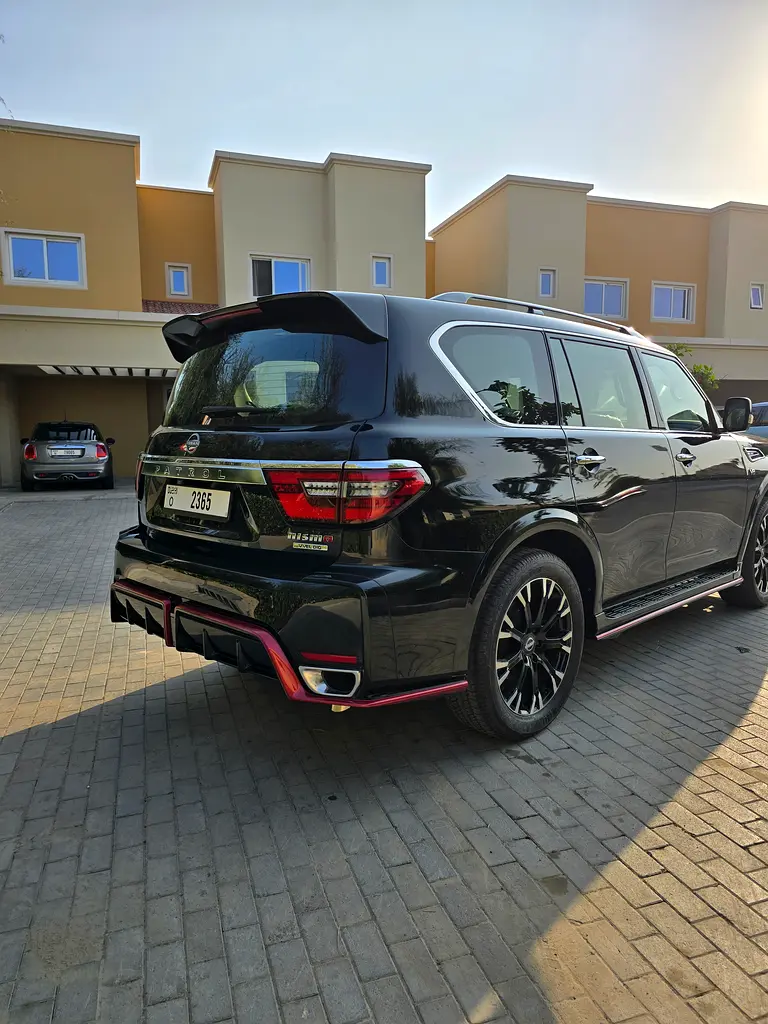 NISSAN Patrol SE Titanium 2018 - photo 8 - Import Émirats | International Cars