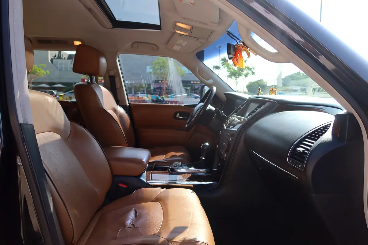 NISSAN Patrol SE Platinum 2014 - photo 10 - Import Émirats | International Cars