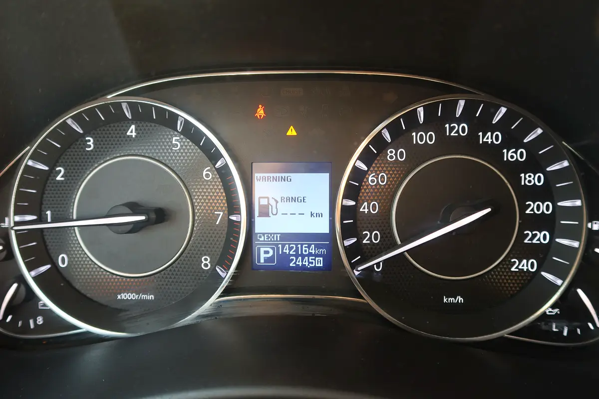 NISSAN Patrol SE Platinum 2014 - photo 9 - Import Émirats | International Cars