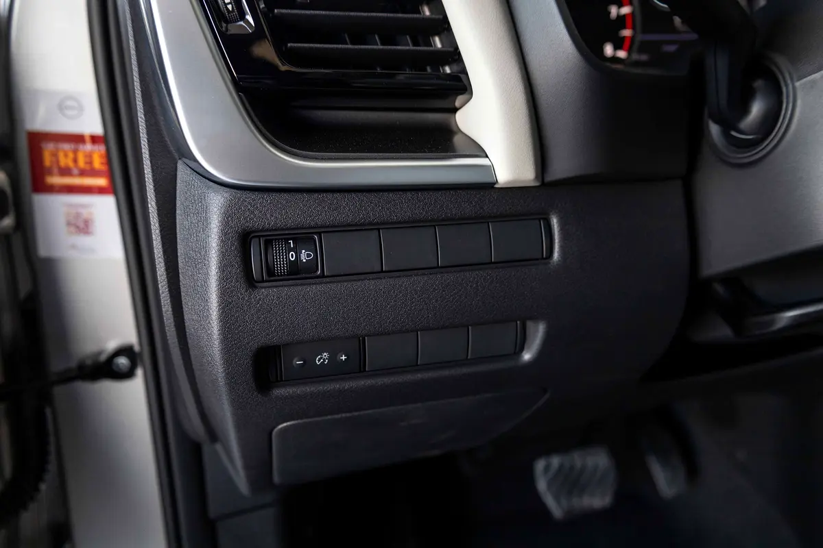 NISSAN X-Trail S 2026 - photo 10 - Import Émirats | International Cars