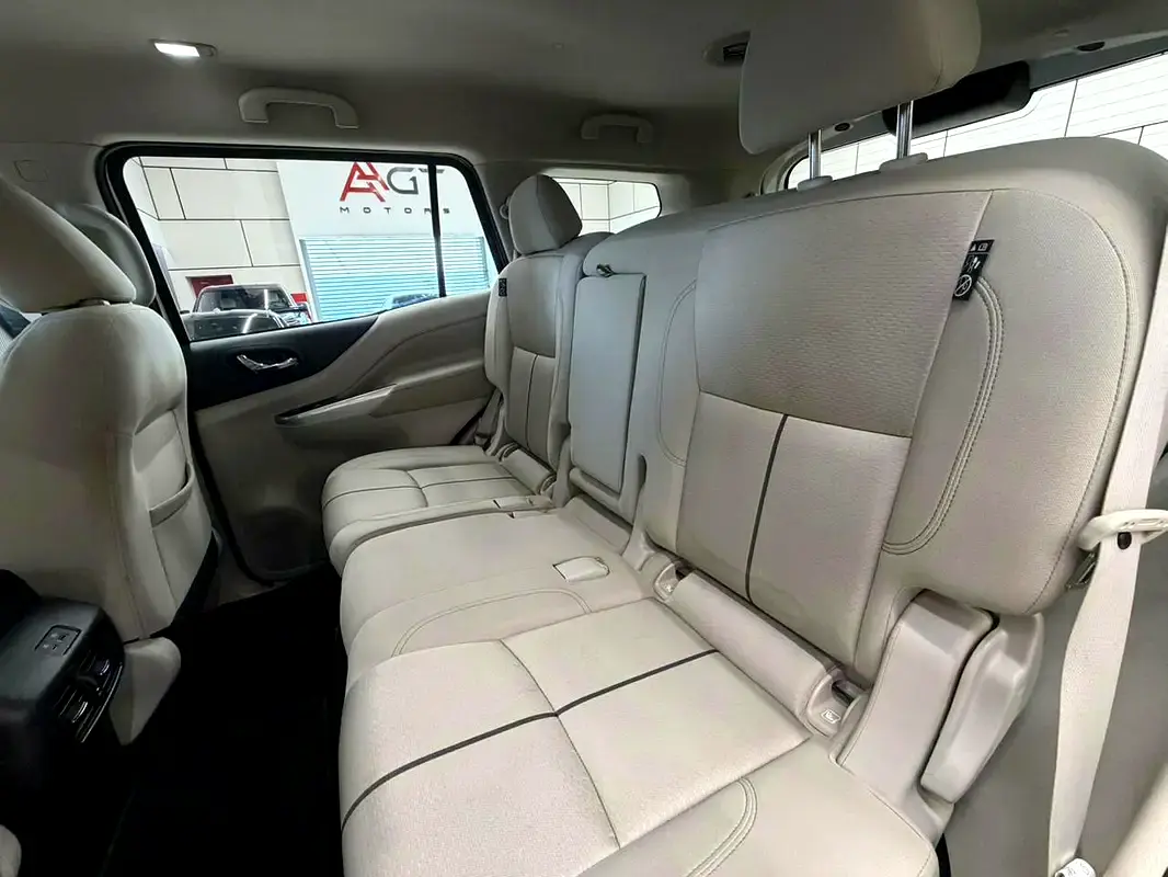 NISSAN Xterra SE 2024 - photo 12 - Import Émirats | International Cars