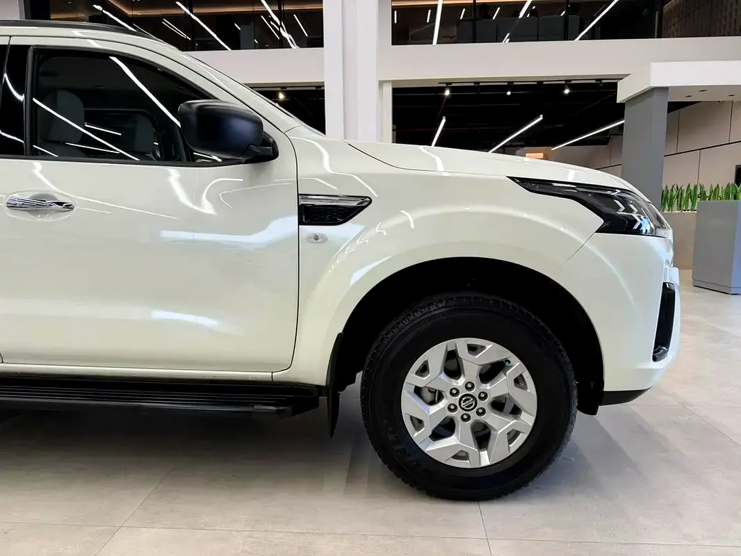 NISSAN Xterra SE 2024 - photo 9 - Import Émirats | International Cars