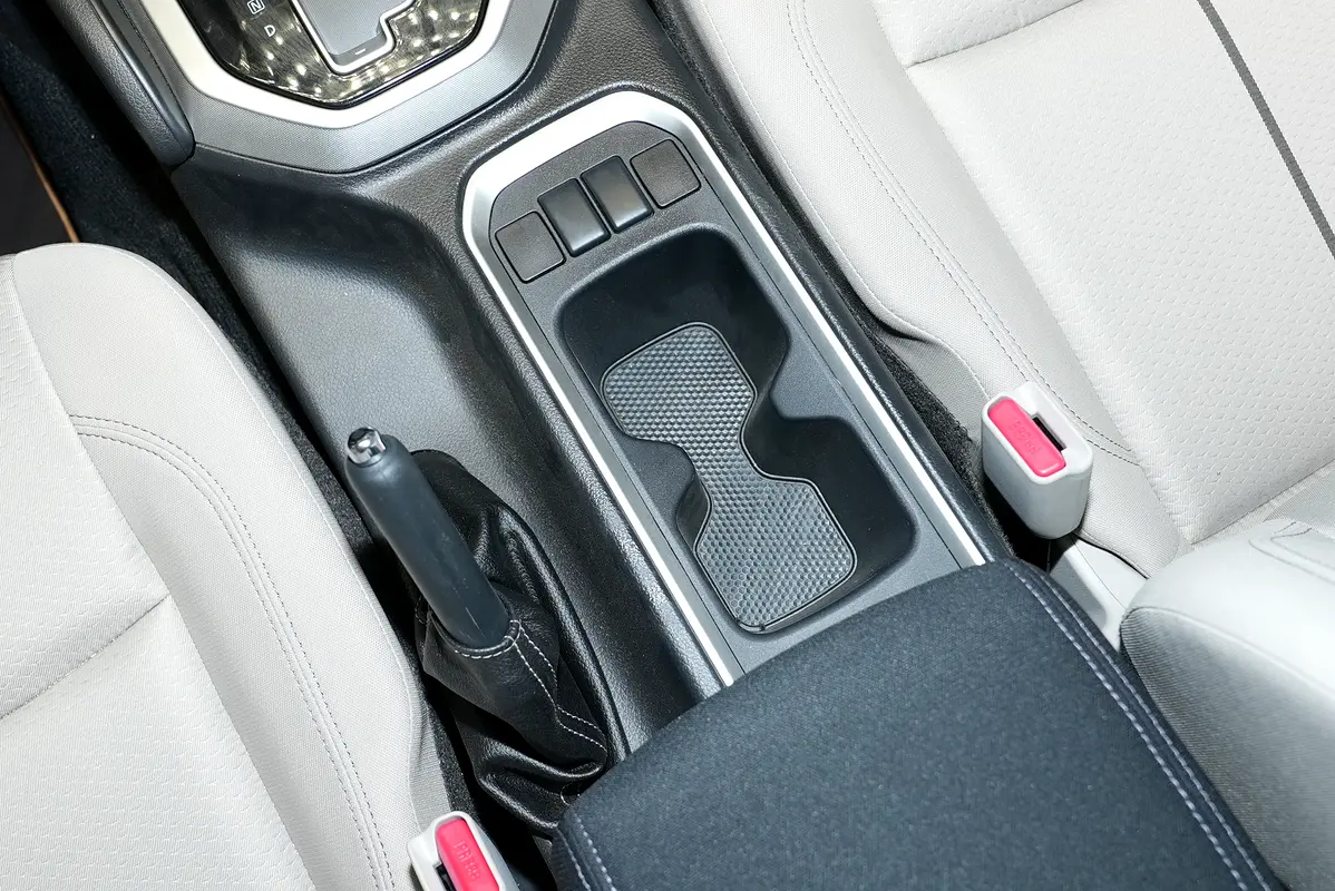 NISSAN Xterra SE 2023 - photo 11 - Import Émirats | International Cars