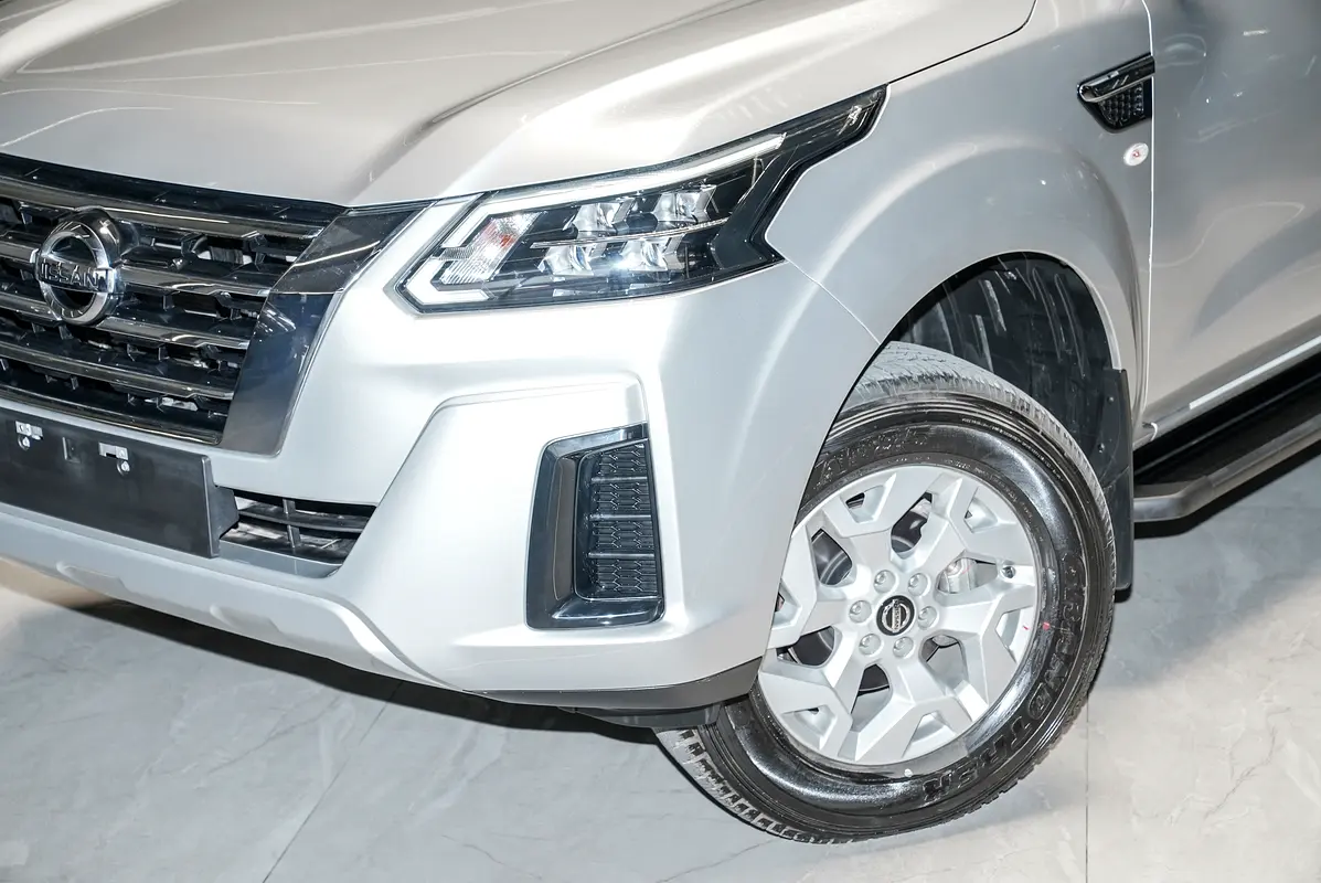 NISSAN Xterra SE 2023 - photo 3 - Import Émirats | International Cars