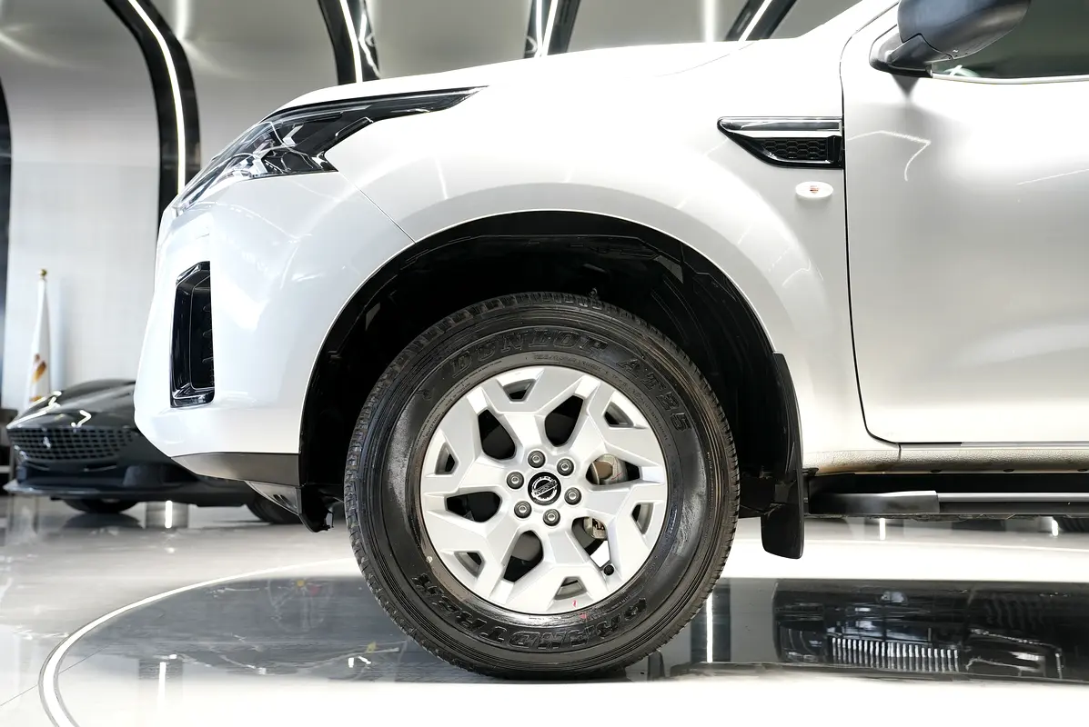 NISSAN Xterra SE 2023 - photo 4 - Import Émirats | International Cars