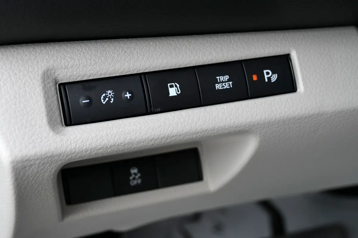 NISSAN Xterra SE 2025 - photo 10 - Import Émirats | International Cars