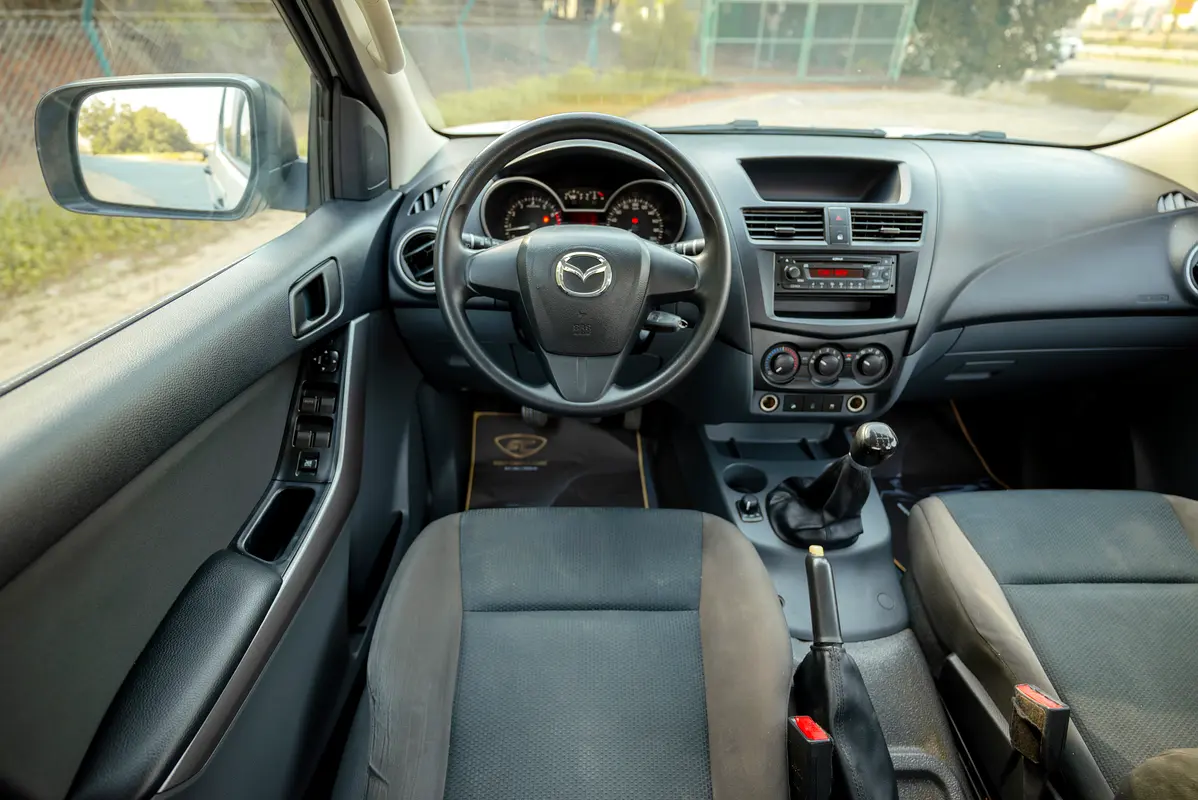 NISSAN Navara Other 2020 - photo 9 - Import Émirats | International Cars