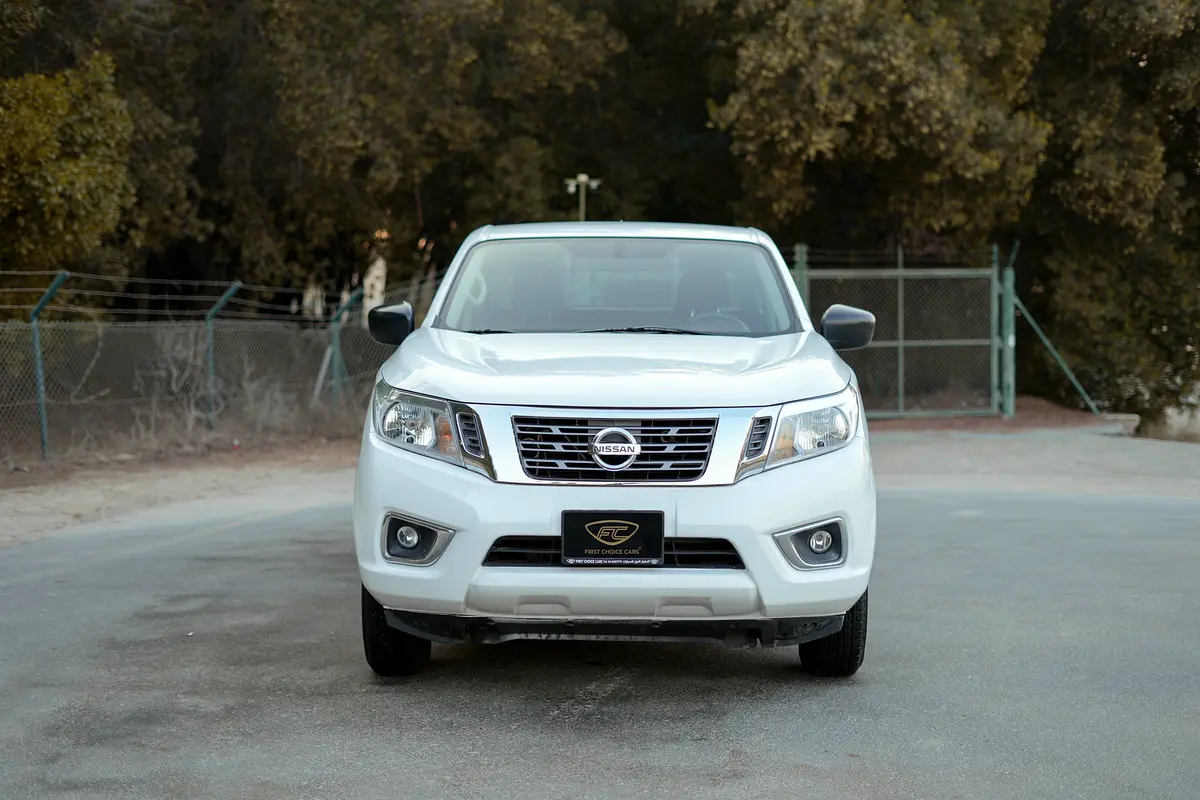 NISSAN Navara SE 2022 - photo 5 - Import Émirats | International Cars