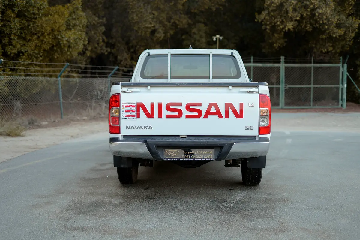 NISSAN Navara SE 2022 - photo 6 - Import Émirats | International Cars