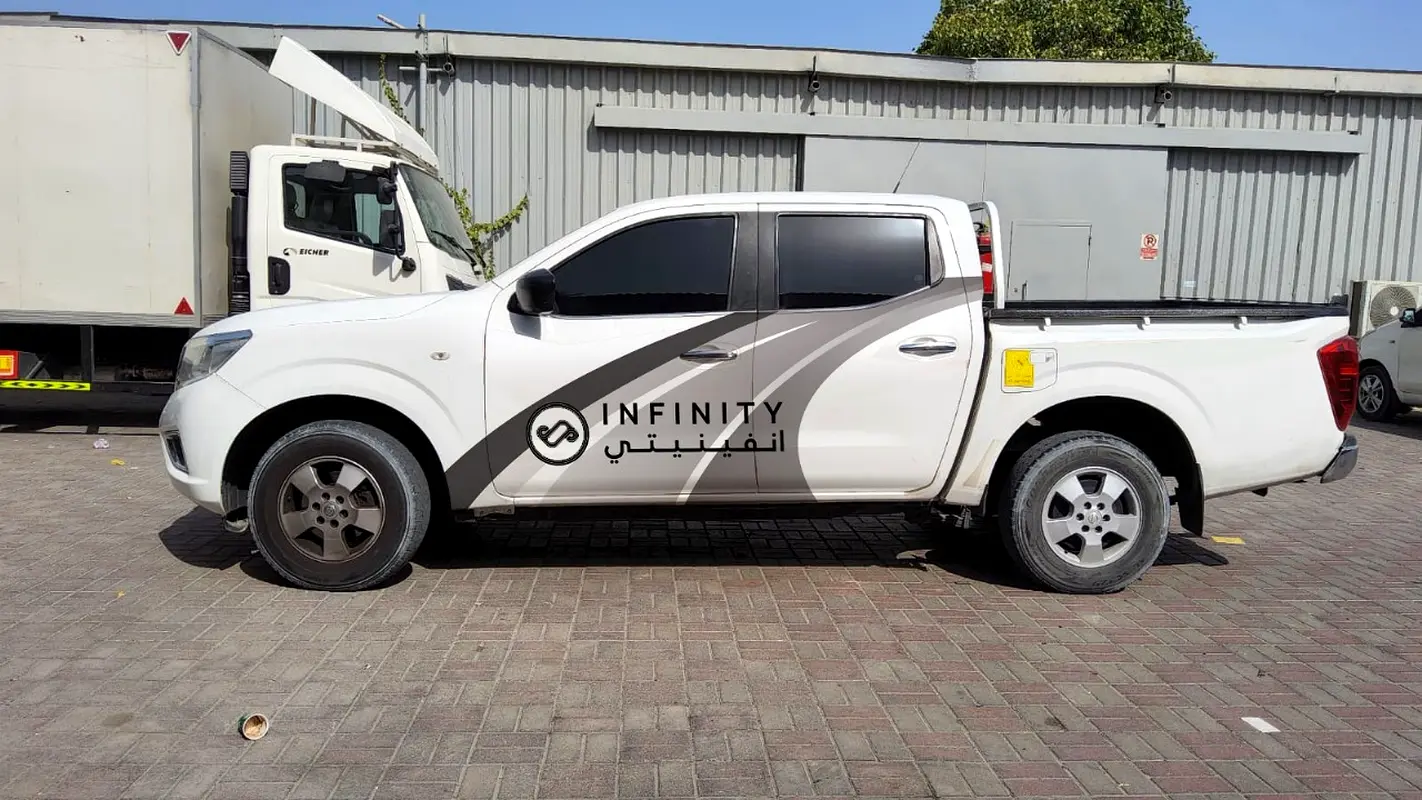NISSAN Navara SE 2020 - photo 2 - Import Émirats | International Cars