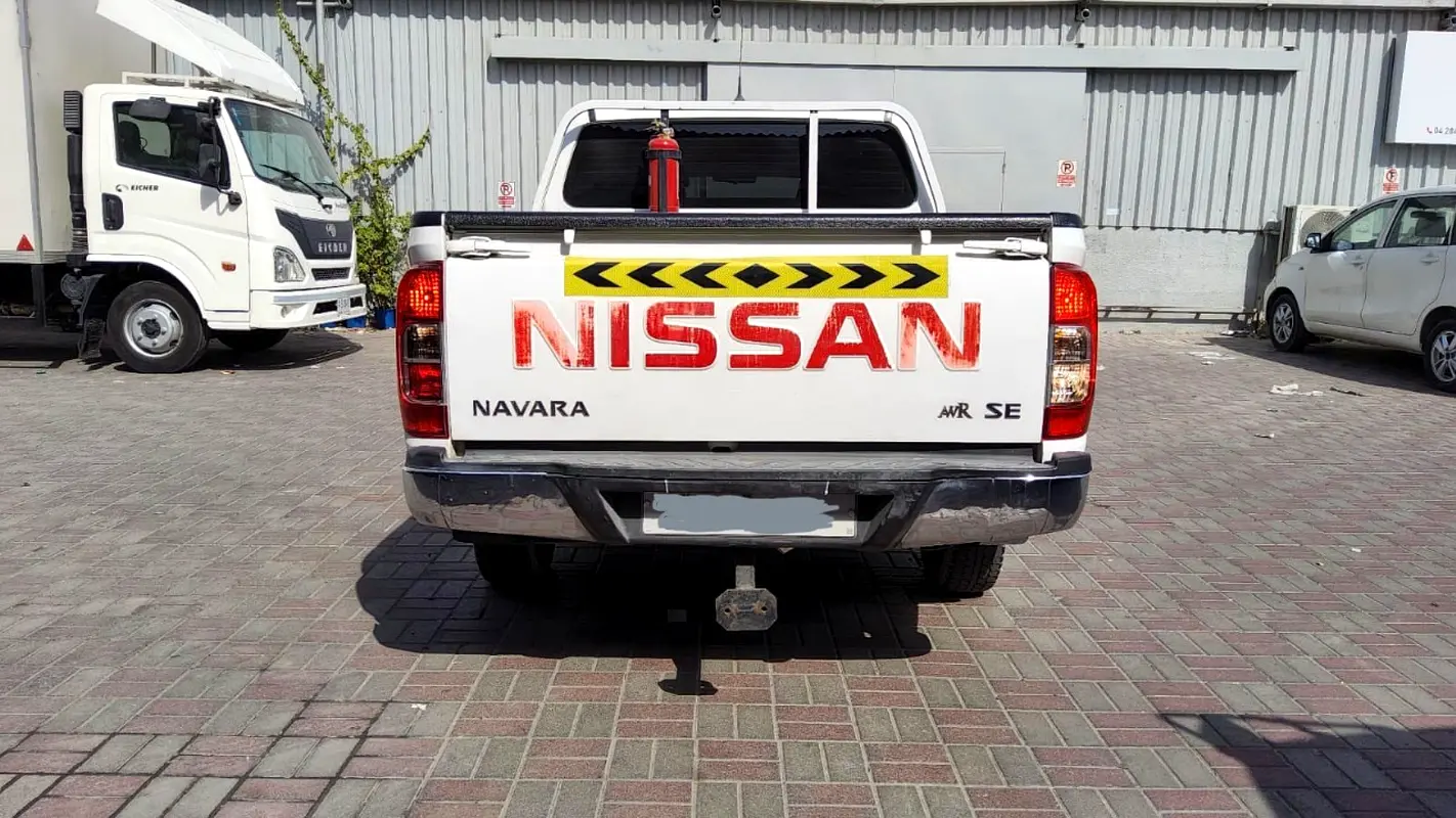 NISSAN Navara SE 2020 - photo 4 - Import Émirats | International Cars