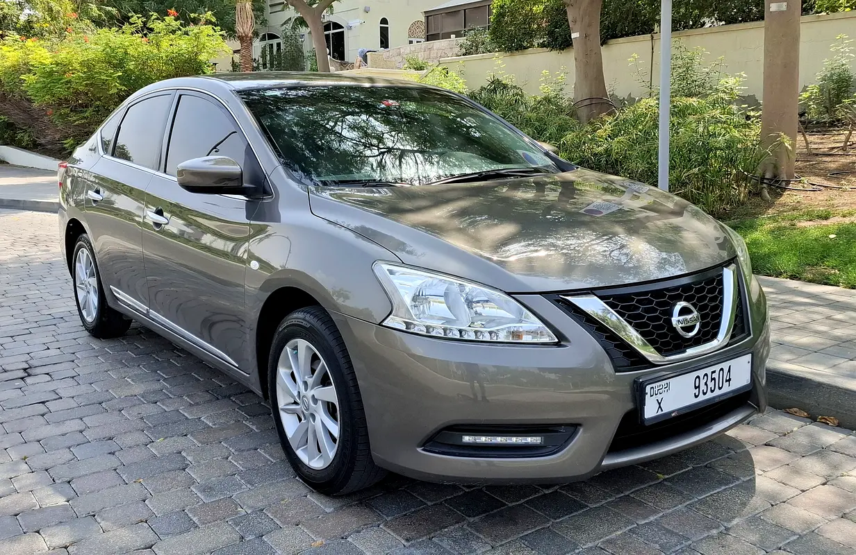 NISSAN Sentra SV Sport 2019 - photo 7 - Import Émirats | International Cars