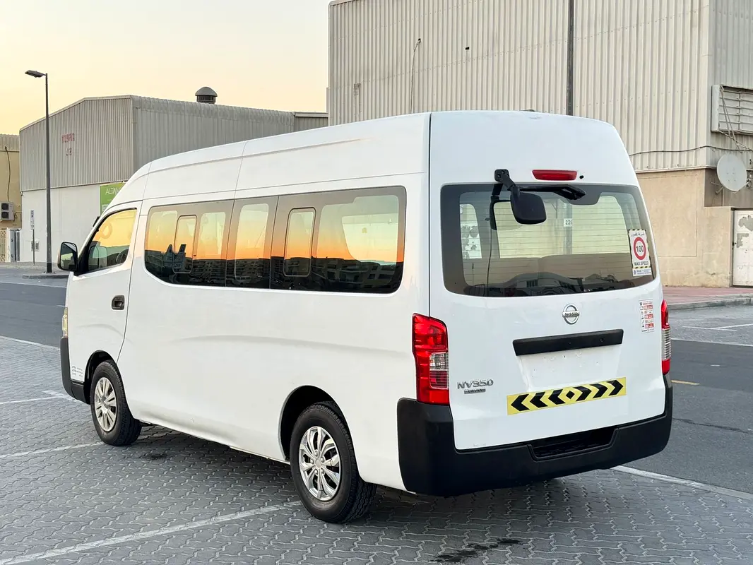 NISSAN Urvan NV350 2015 - photo 11 - Import Émirats | International Cars