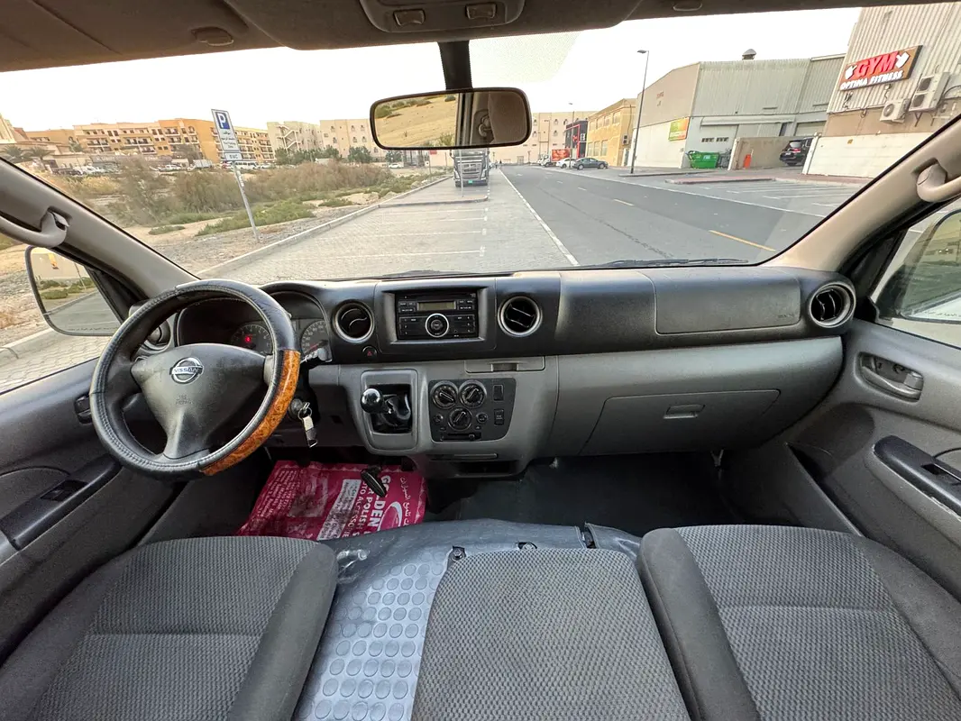 NISSAN Urvan NV350 2015 - photo 6 - Import Émirats | International Cars