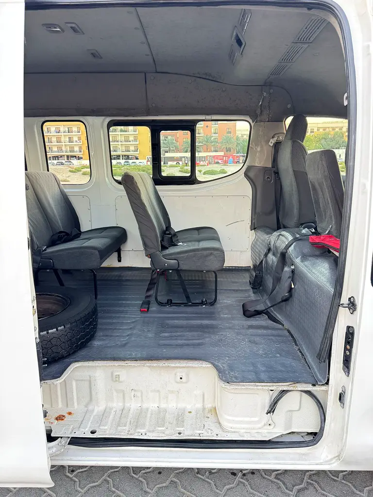 NISSAN Urvan NV350 2015 - photo 7 - Import Émirats | International Cars