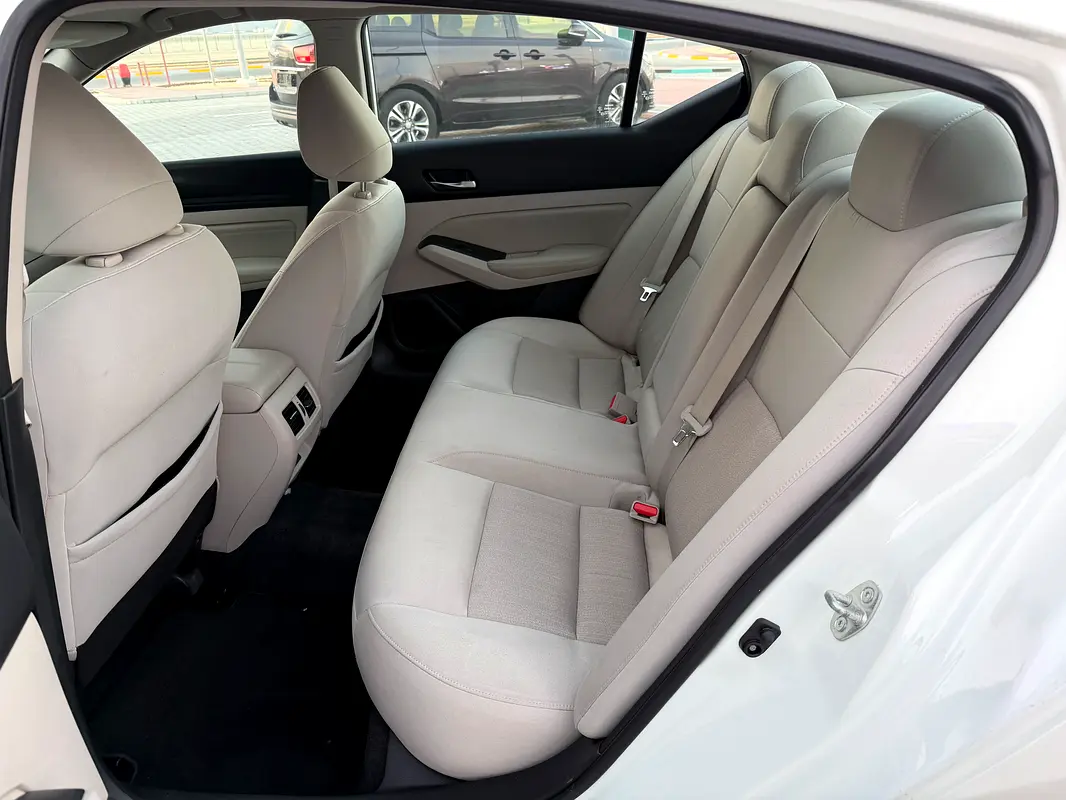 NISSAN Altima S 2021 - photo 11 - Import Émirats | International Cars