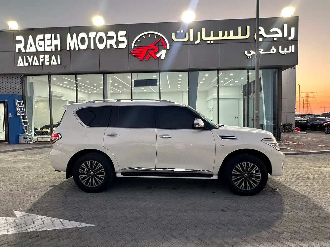 NISSAN Patrol SE 2015 - photo 3 - Import Émirats | International Cars