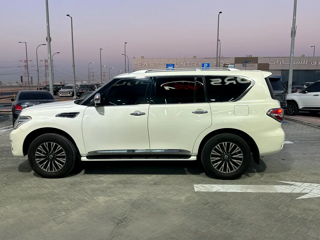 NISSAN Patrol SE 2015 - photo 7 - Import Émirats | International Cars