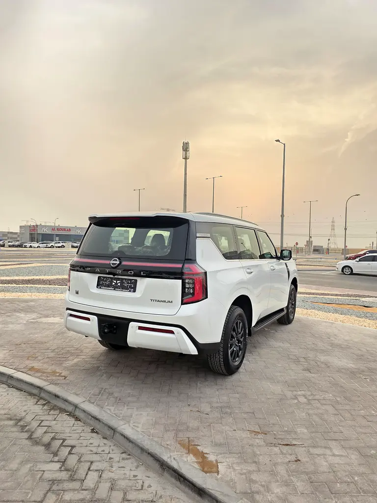 NISSAN Patrol SE Titanium 2026 - photo 7 - Import Émirats | International Cars