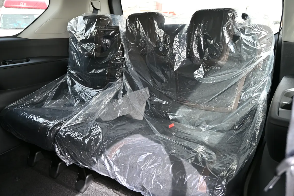 NISSAN Patrol LE T1 2025 - photo 11 - Import Émirats | International Cars