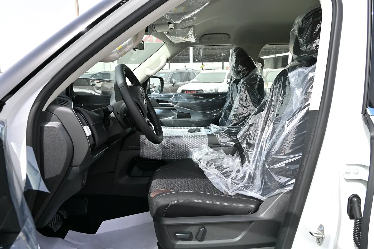 NISSAN Patrol LE T1 2025 - photo 7 - Import Émirats | International Cars