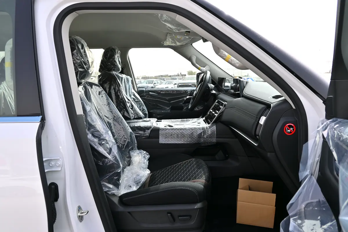 NISSAN Patrol LE T1 2025 - photo 9 - Import Émirats | International Cars