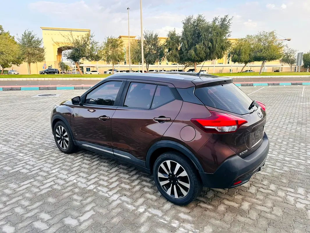 NISSAN Kicks SV 2018 - photo 4 - Import Émirats | International Cars