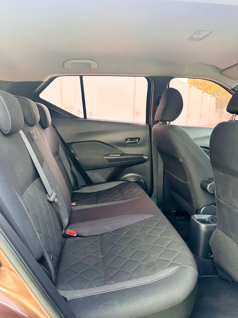 NISSAN Kicks SV 2018 - photo 9 - Import Émirats | International Cars