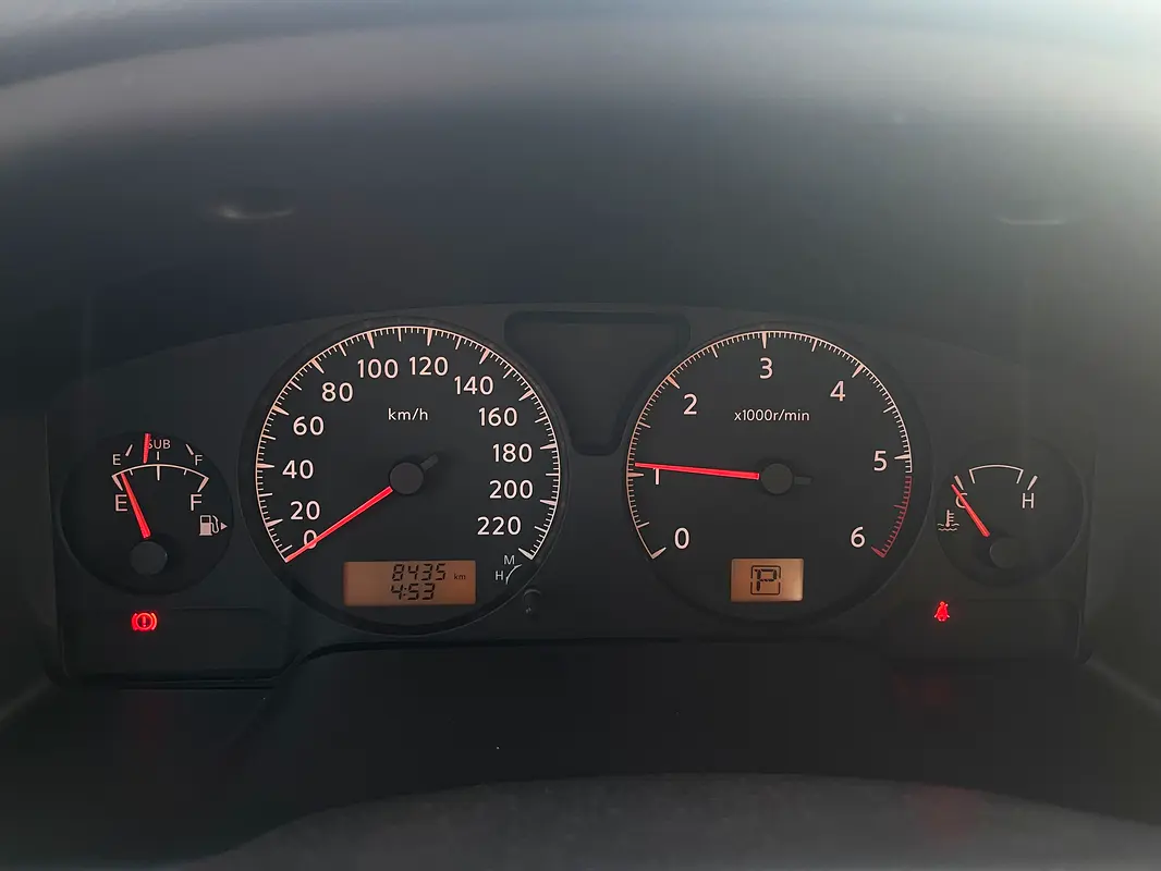 NISSAN Patrol Safari Super Safari Al Ostoura 2024 - photo 11 - Import Émirats | International Cars