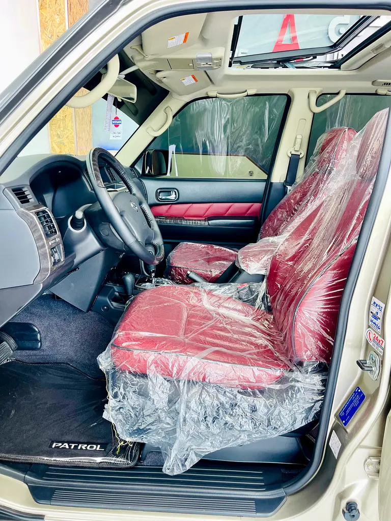 NISSAN Patrol Safari Super Safari Al Ostoura 2024 - photo 8 - Import Émirats | International Cars