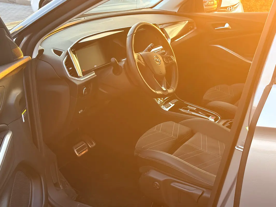 OPEL Grandland X Innovation Plus 2024 - photo 9 - Import Émirats | International Cars