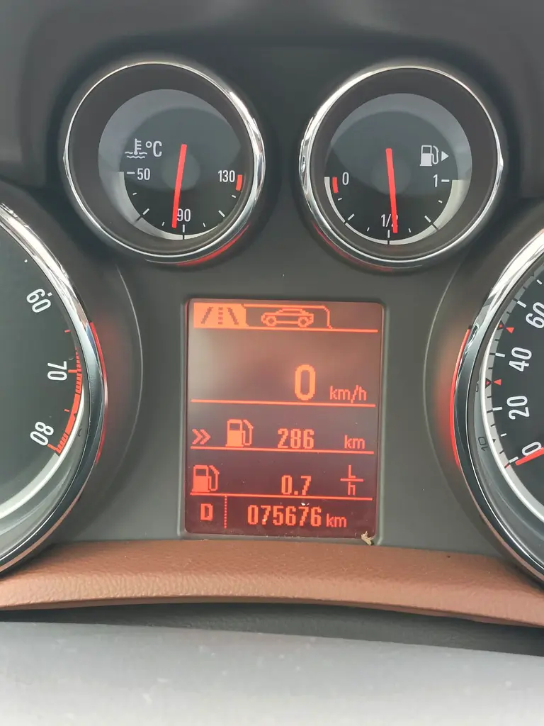 OPEL Mokka Standard 2015 - photo 2 - Import Émirats | International Cars
