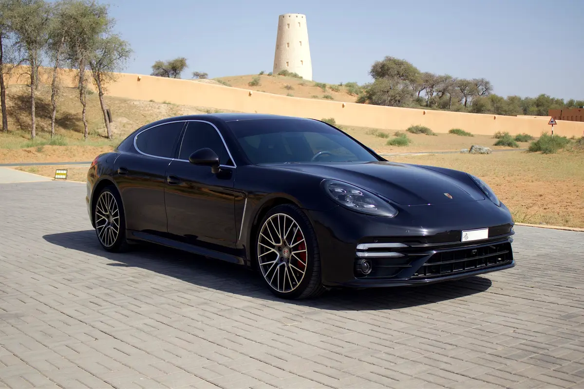 PORSCHE Panamera S 2011 - photo 5 - Import Émirats | International Cars