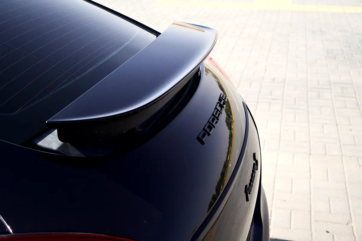 PORSCHE Panamera S 2011 - photo 7 - Import Émirats | International Cars