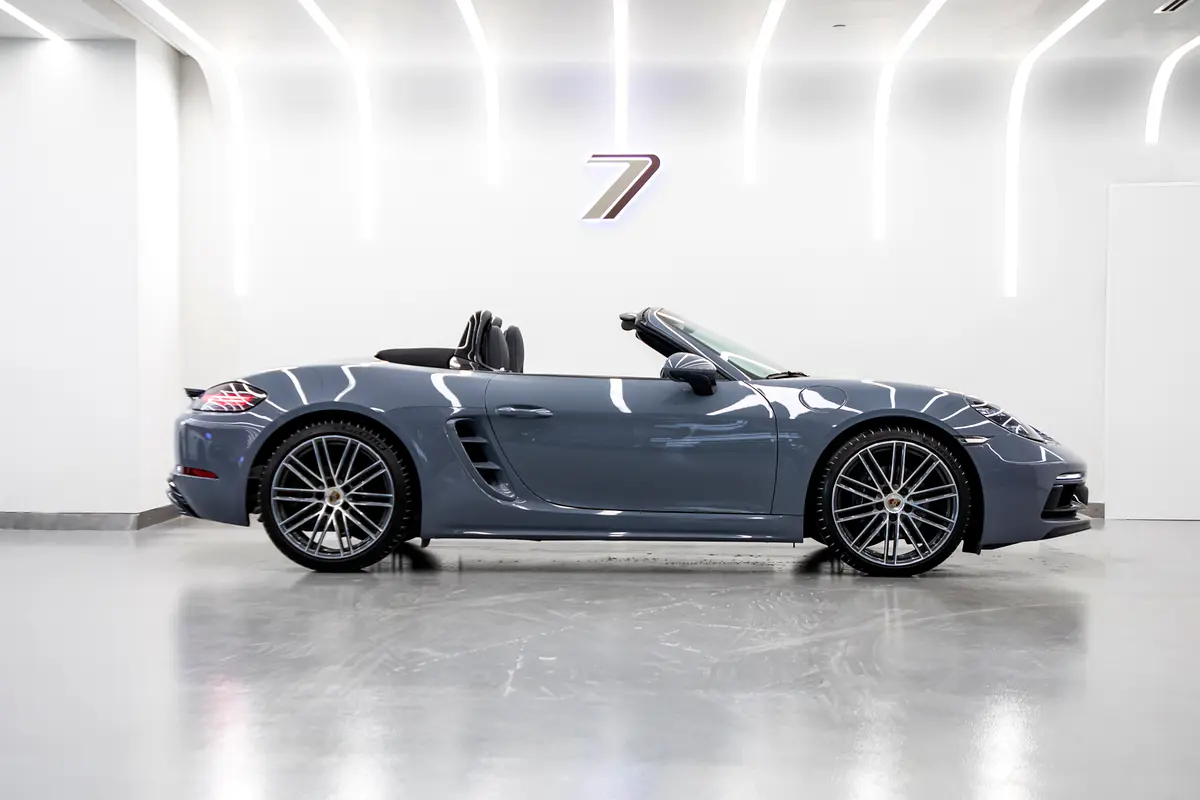 PORSCHE Boxster Standard 2024 - photo 4 - Import Émirats | International Cars