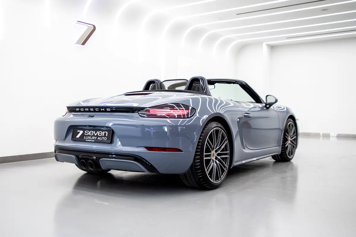 PORSCHE Boxster Standard 2024 - photo 6 - Import Émirats | International Cars
