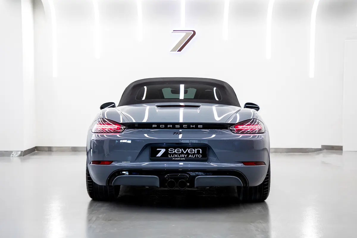 PORSCHE Boxster Standard 2024 - photo 9 - Import Émirats | International Cars